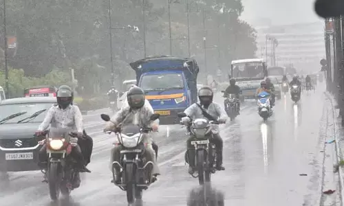 Red Alert of very heavy rains in Telangana : తెలంగాణకు రెడ్ అలర్ట్.. భారీ నుంచి అతి భారీ వర్షాలు