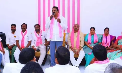 జిల్లా పార్టీ కార్యాలయ ప్రారంభానికి పెద్ద ఎత్తున జన సమీకరణ చేయాలి: MLA Prakash Goud