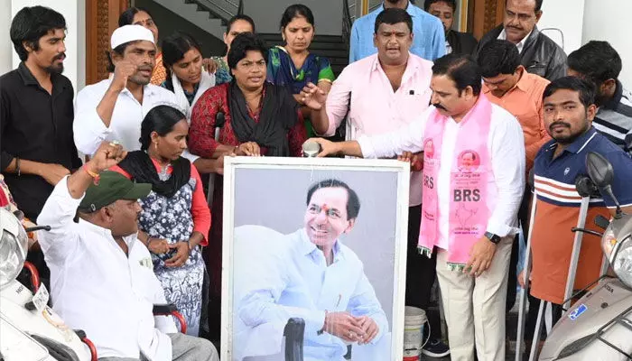సబ్బండ వర్గాల సంక్షేమమే ధ్యేయం.. రాష్ట్ర వికలాంగుల కార్పొరేషన్ చైర్మన్ వాసుదేవ రెడ్డి సబ్బండ వర్గాల సంక్షేమమే ధ్యేయం.. రాష్ట్ర వికలాంగుల కార్పొరేషన్ చైర్మన్ వాసుదేవ రెడ్డి