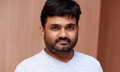 Allu Arjunపై డైరెక్టర్ మారుతి స్పెషల్ ట్వీట్.. Prabhas ఫ్యాన్స్ ఫైర్ ఎందుకంటే?