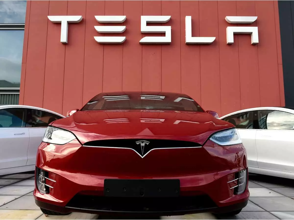 Tesla : రూ. 20 లక్షలకే టెస్లా EV కారు! Tesla : రూ. 20 లక్షలకే టెస్లా EV కారు!