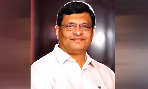కొత్తగూడెం ఎమ్మెల్యే వనమాకు హైకోర్టు షాక్