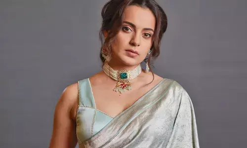 అప్పుడే పుట్టిన బాబును ఎత్తుకొని మురిసిపోతున్న కంగనా రనౌత్.. పోస్ట్ వైరల్