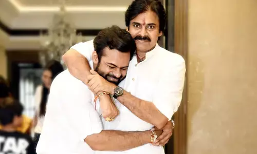సాయిధరమ్ తేజ్‌ను రక్షించిన వ్యక్తికి పబ్లిక్‌గా థాంక్స్ చెప్పిన పవన్.. వీడియో