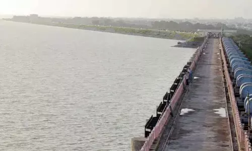 Lower Manair Dam | Karimnagar :ఎల్ఎండికి క్రమంగా పెరుగుతున్న వరద