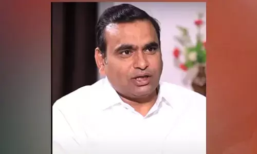 వాళ్లకు రూ.10 వేల నష్టపరిహారం ఇవ్వాలి.. టీపీసీసీ ఉపాధ్యక్షుడు కిరణ్ డిమాండ్