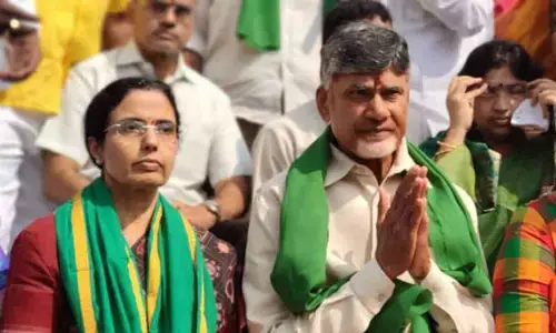 Nara Bhuvaneswari:  ప్రజల పక్షాన లోకేశ్ పోరాటం.