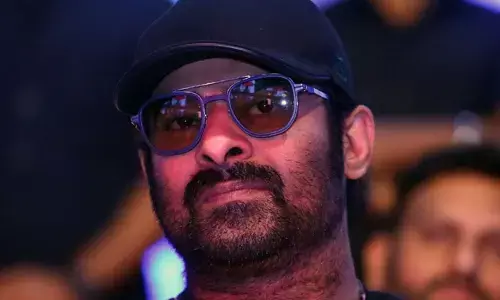 Prabhas ఫేస్ బుక్ అకౌంట్ హ్యాక్.. పోస్ట్‌తో క్లారిటీ ఇచ్చిన డార్లింగ్