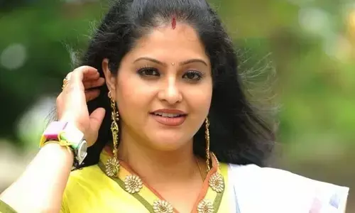 నేడు సీనియర్ హీరోయిన్ Raasi పుట్టిన రోజు