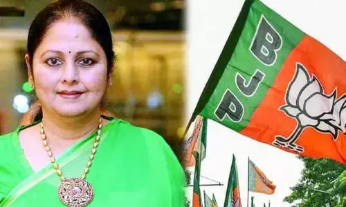 బిగ్ బ్రేకింగ్: బీజేపీలో చేరిన ప్రముఖ నటి జయసుధ