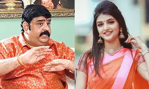 శ్రీ లీల లైఫ్ కూడా ఆ టాలీవుడ్ హీరోయిన్ లానే అవుతుంది.. వేణు స్వామి ఆసక్తికర వ్యాఖ్యలు