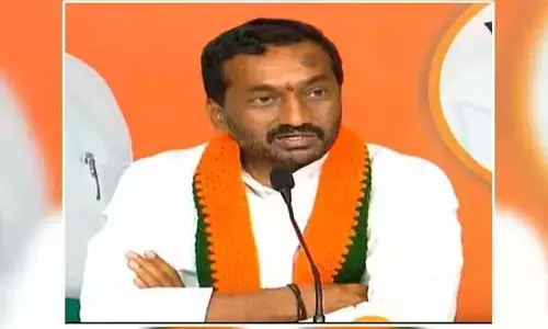 కేసీఆర్ సంజయ్ గాంధీ శిష్యుడు కాదా?: దుబ్బాక ఎమ్మెల్యే రఘునందన్ రావు