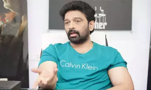 టాలీవుడ్‌ సొంతిళ్లు అయితే, బాలీవుడ్ పొరుగు ఇల్లు: జేడీ చక్రవర్తి కామెంట్స్ వైరల్!