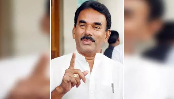 Minister Jupally: మొదట్లో కొంచెం ఇబ్బంది ఉండే.. కానీ ఇప్పుడు సెట్ అయ్యింది Minister Jupally: మొదట్లో కొంచెం ఇబ్బంది ఉండే.. కానీ ఇప్పుడు సెట్ అయ్యింది