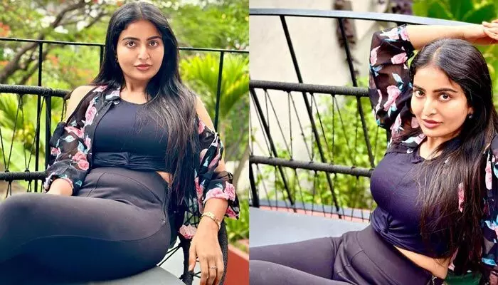 Ananya Nagalla hot pics trending on Social Media Ananya Nagalla hot pics trending on Social Media