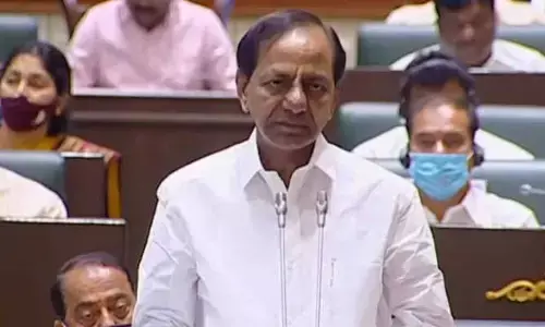 TS Assembly:  అసెంబ్లీలో సీఎంను కలిసిన ఉద్యోగ సంఘాలు.. ఎందుకంటే?