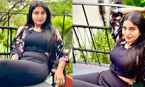 Ananya Nagalla hot pics trending on Social Media