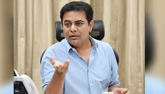 ఉన్నదే 10 మంది.. కానీ అందరూ CM అభ్యర్థులే: కాంగ్రెస్పై కేటీఆర్ సెటైర్లు ఉన్నదే 10 మంది.. కానీ అందరూ CM అభ్యర్థులే: కాంగ్రెస్పై కేటీఆర్ సెటైర్లు