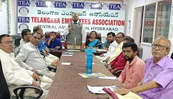 పీఆర్సి కమిషన్ వెంటనే నియమించండి.. తెలంగాణ ఎంప్లాయిస్ అసోసియేషన్ పీఆర్సి కమిషన్ వెంటనే నియమించండి.. తెలంగాణ ఎంప్లాయిస్ అసోసియేషన్