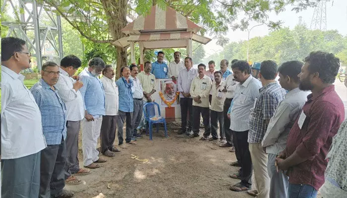 గద్దర్కు ఘనంగా నివాళి గద్దర్కు ఘనంగా నివాళి
