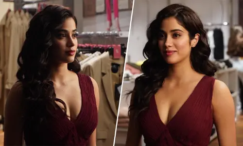 Janhvi Kapoor Photos: హాట్ ఫోటోలతో జాన్వీ అందాల విందు