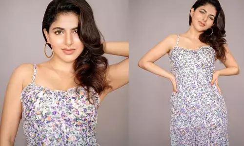 Iswarya Menon : హాట్ అందాలతో మతి పోగొడుతున్న ఐశ్వ‌ర్య మీన‌న్‌
