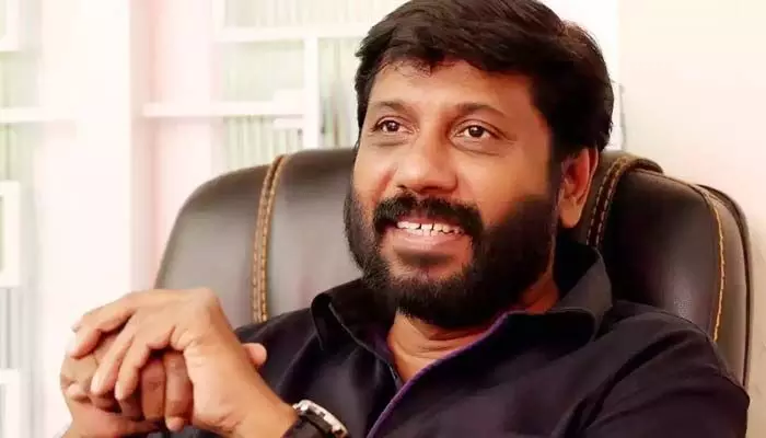 ఇండస్ట్రీలో మరో విషాదం.. గుండెపోటుతో స్టార్ డైరెక్టర్ మృతి ఇండస్ట్రీలో మరో విషాదం.. గుండెపోటుతో స్టార్ డైరెక్టర్ మృతి