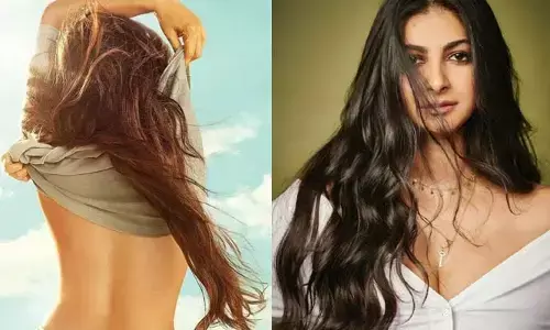 ఫస్ట్ లుక్‌లోనే నాజుకైన నడుము చూపించిన రియా.. అట్రాక్ట్ చేస్తున్న ‘థాంక్యూ ఫర్ కమింగ్’ పోస్టర్