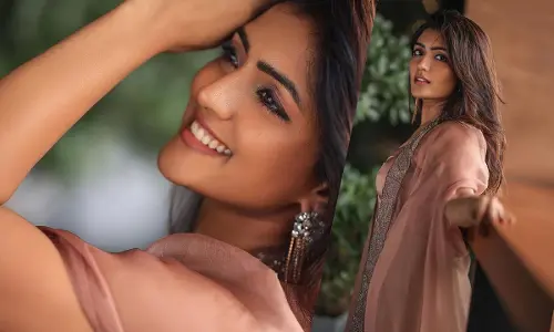 Eesha Rebba : వయ్యరాలు ఒలకబోసిన ఈషా రెబ్బ