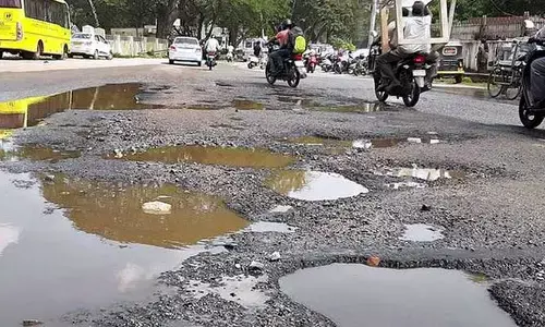 రహదారులా.. మృత్యు మార్గాలా?