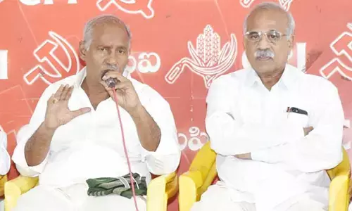 సీఎం హామీ ఇచ్చాడు.. గ్రూప్-2 పరీక్షలు వాయిదా వేయండి: CPI