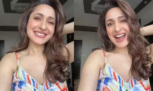 Pragya Jaiswal : కవ్విస్తున్న క్యూట్ బ్యూటీ ప్రగ్య జైస్వాల్