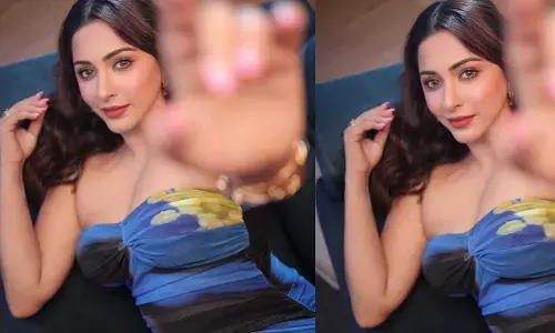 Eshanya Maheshwari Hot Pics: వాస్తు బాగుందే... ఈశాన్య వాస్తు బాగుందే!