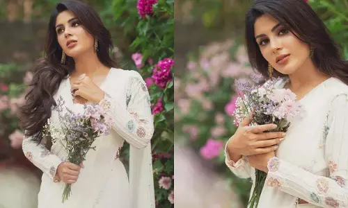 ఎట్టకేలకు కొత్త ప్రాజెక్ట్‌.. ఓకే చెప్తూ సంతకం చేసిన సంయుక్త, షూటింగ్ ఎప్పుడంటే..