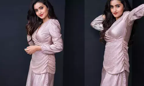 Deepika Pilli : కొంటె చూపులతో  మాయ చేస్తోన్న హాట్ బ్యూటి..దీపిక పిల్లి