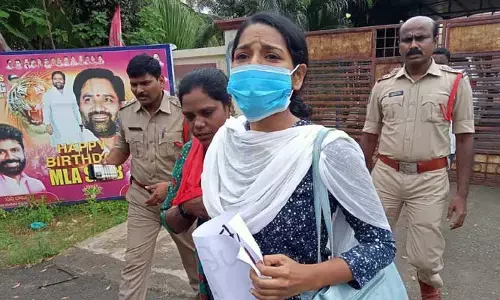 చిన్నయ్య మెడకు శేజల్ ఉచ్చు.. వ్యవహారంపై అధిష్టానం సీరియస్..?