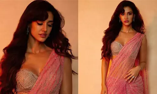 డైరెక్టర్ అవతారం ఎత్తిన బోల్డ్ బ్యూటీ.. ఫస్ట్ లుక్‌తోనే అదరగొట్టేసింది