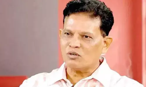 Education: ఇవన్నీ చూస్తుంటే భయమేస్తోంది.. ఆకునూరి మురళి సంచలన వ్యాఖ్యలు