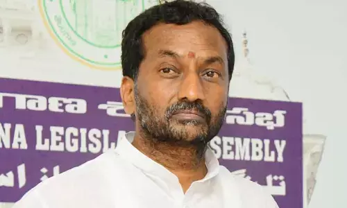 ఎమ్మెల్సీ కవిత, స్మితా సబర్వాల్‌పై రఘునందన్ రావు సీరియస్