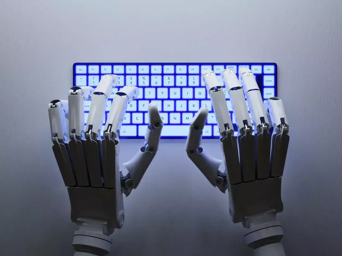 AI-ROBOTS : మానవులపై రోబోల ఆధిపత్యం.. మనుషులను జూలో బంధిస్తాయా?
