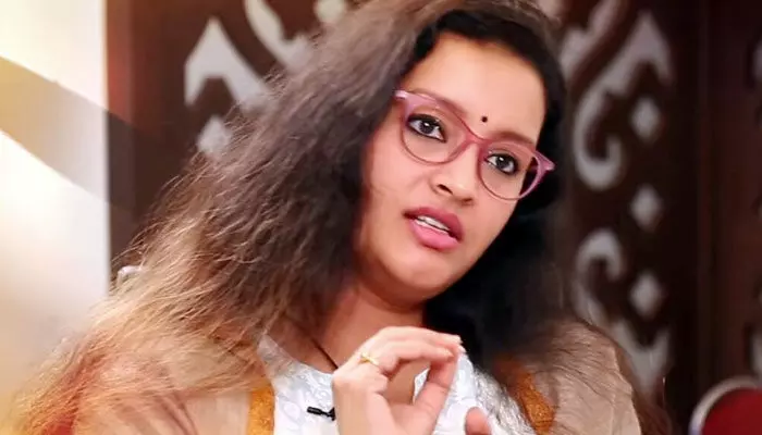 మీ గురించి చెప్పేందుకు మాటల్లేవు.. రాజమౌళిపై రేణూ దేశాయ్ కామెంట్స్ మీ గురించి చెప్పేందుకు మాటల్లేవు.. రాజమౌళిపై రేణూ దేశాయ్ కామెంట్స్