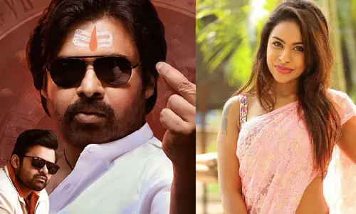 పవన్ కల్యాణ్ పావలా మ్యానరిజంతో డైరెక్టర్‌ స్టోరీనే మార్చేసి ఫ్లాప్ ఇచ్చారంటూ..! శ్రీరెడ్డి ట్వీట్