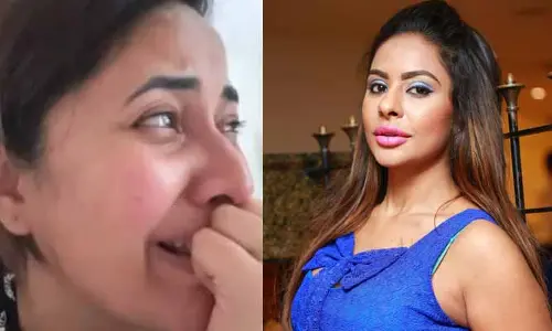 అరేయ్, ఎందుకు రా Anasuya ఆంటీని ఇలా ఏడిపిస్తున్నారు: Sri Reddy ఆసక్తికర వ్యాఖ్యలు