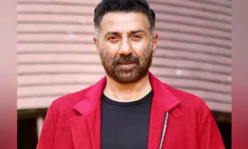 బ్యాంకులో తీసుకున్న అప్పు కట్టని స్టార్ హీరో.. ఆస్తి వేలం.. పేపర్ ప్రకటనతో ఫ్యాన్స్ షాక్