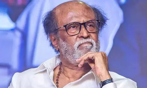 సన్యాసి అనే గౌరవంతోనే Yogi Adityanand కాళ్లు మొక్కిన Rajni Kanth.. ఫ్యాన్స్ వైరల్ ట్వీట్స్..