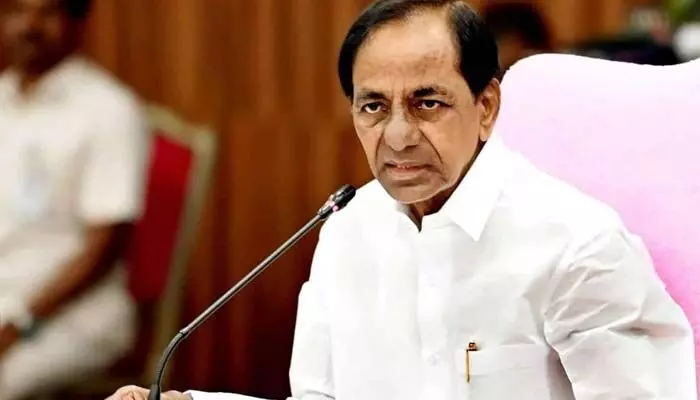ఆ వార్తలు రాసే జర్నలిస్ట్లకు ఇళ్ల స్థలాలు, ప్రభుత్వ రాయితీలు బంద్: KCR సంచలన వ్యాఖ్యలు (వీడియో) ఆ వార్తలు రాసే జర్నలిస్ట్లకు ఇళ్ల స్థలాలు, ప్రభుత్వ రాయితీలు బంద్: KCR సంచలన వ్యాఖ్యలు (వీడియో)
