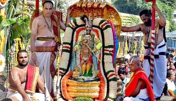 Tirumala Brahmotsavam : శ్రీహరికి రెండు బ్రహ్మోత్సవాలు Tirumala Brahmotsavam : శ్రీహరికి రెండు బ్రహ్మోత్సవాలు