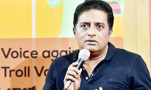 BREAKING: తెలంగాణలో ఆ పార్టీదే గెలుపు: ప్రకాష్ రాజ్ సంచలన వ్యాఖ్యలు