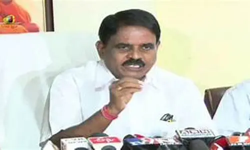 నాపై తప్పుడు రాతలు....లీగల్‌గా పోటీ చేస్తా: మాజీమంత్రి పల్లె రఘునాథ్ రెడ్డి