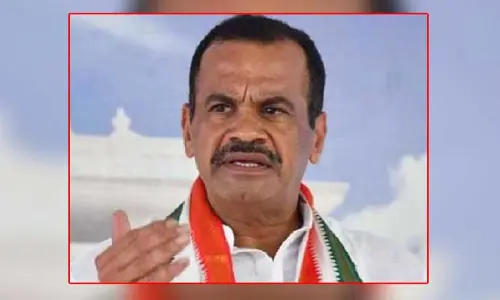 కాంగ్రెస్‌పై సీఎం కేసీఆర్ వ్యాఖ్యలు.. Komatireddy VenkatReddy కౌంటర్